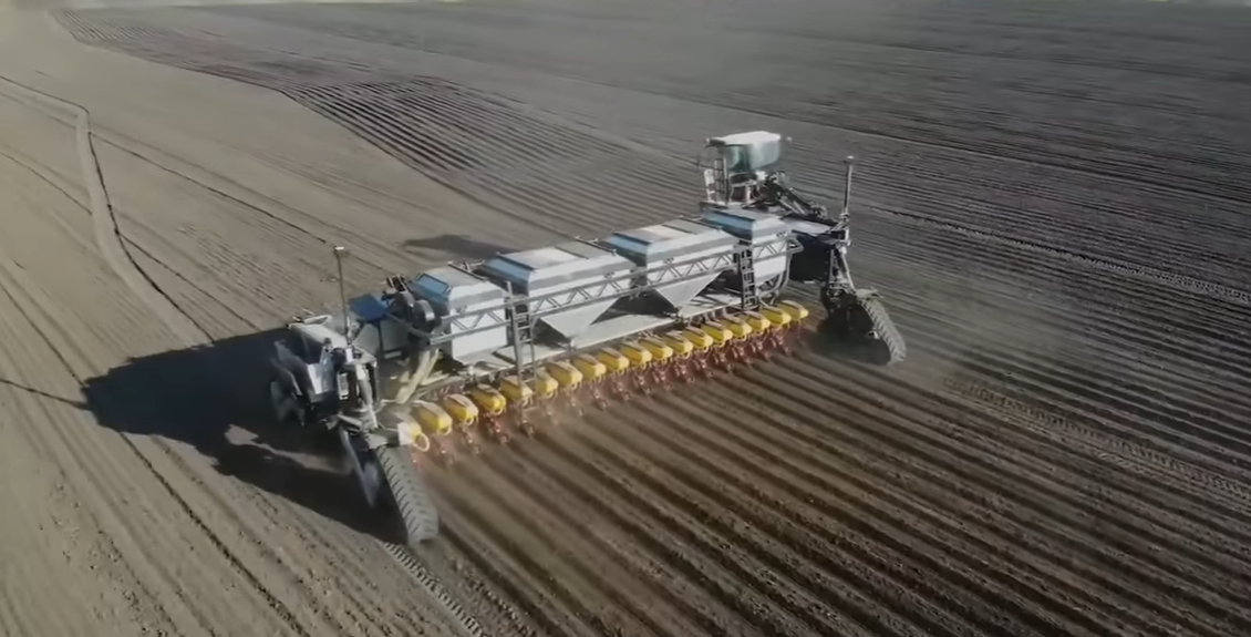 Уперше на Битві Агротитанів — системний трактор-робот Nexat! | Битва Агротитанів
